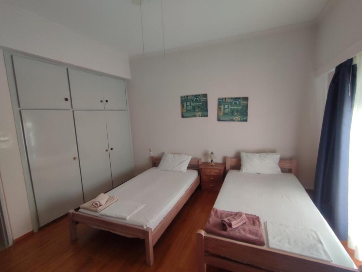 2 Br110 Sqm Free Parking Full Clima Apartment Patras Ngoại thất bức ảnh