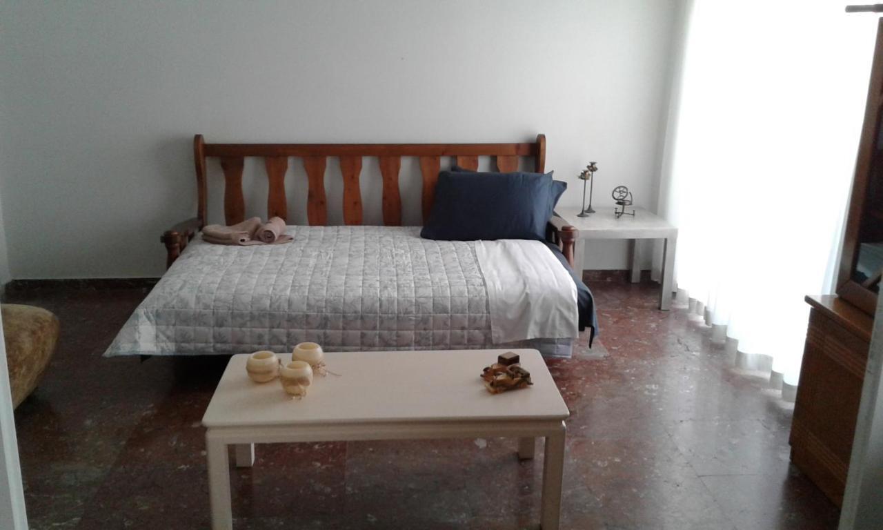 2 Br110 Sqm Free Parking Full Clima Apartment Patras Ngoại thất bức ảnh